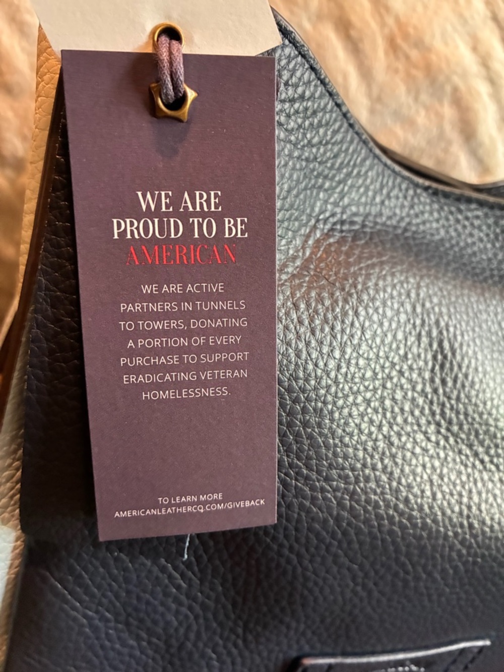 NWT American Leather Co. Auburn Convertible Crossbody Bag - Picture 6 of 13